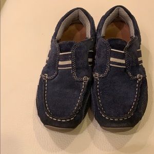 Boys GEOX suede sneakers shoes.
